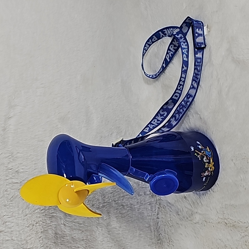 Walt Disney World Parks Misting Water Spray Bottle Fan w/Blue Lanyard